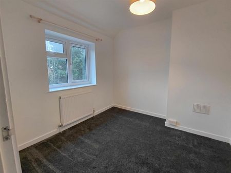 Westfield Place, Yeovil - Photo 5