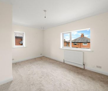 3 bedroom semi-detached house to rent - Photo 6