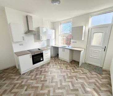 Aberford Road, Wakefield, Stanley - Photo 6