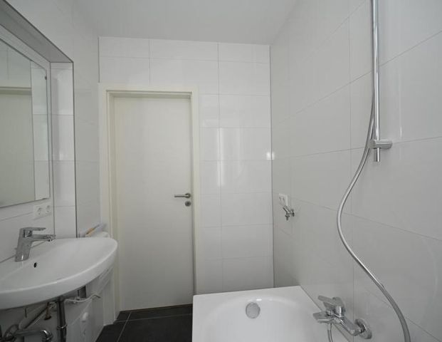 Kernsanierte Wohnung Nähe Bahnhof - Erstbezug! Nürnberg - Zentrum - Photo 1