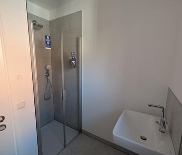 Familienwohnung mit Einbauküche und Balkon - Photo 4