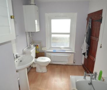 2 bedroom terraced house to rent - Photo 6