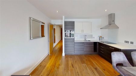 1 bedroom flat to rent - Photo 5