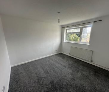 2 bedroom maisonette to rent - Photo 4