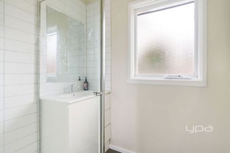 CONVENIENCE MEETS COMFORT - Photo 5