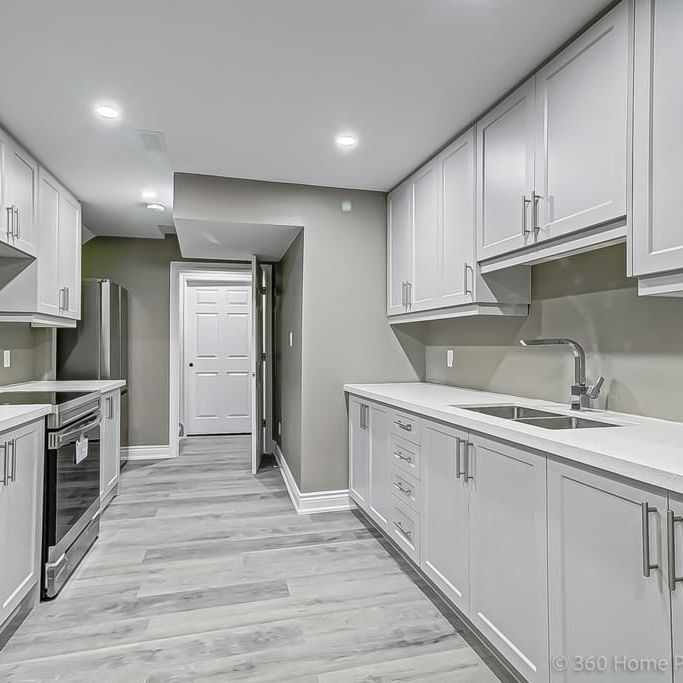 For Lease - 565 Mcgregor Farm Trail, Newmarket, Ontario - Photo 1