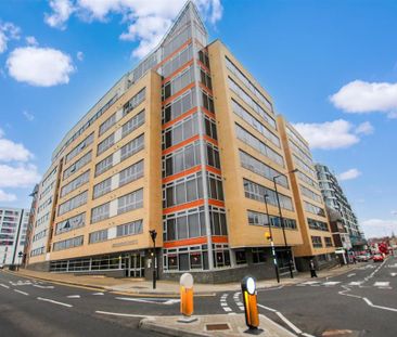 3 bedroom flat to rent - Photo 3