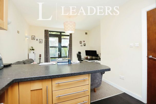 1 bedroom apartment to rent Bird in Hand Mews, London, SE23 - Photo 1