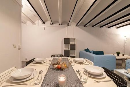 Passatge del Rellotge, Barcelona, Catalonia 08002 - Photo 4