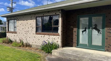 Prime High Street Location - Photo 4