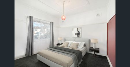 Freshly Renovated Home on Large Block! - Photo 3