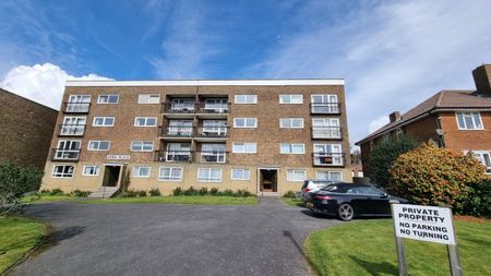 A 2 Bedroom Flat Instruction to Let in Bexhill on Sea - Photo 2