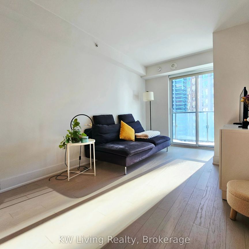 955 Bay Street #1920 - Photo 1