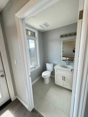 For Lease - 146 Oat Lane, Kitchener, Ontario - Photo 1