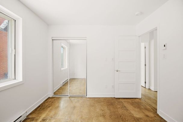 4039 Rue Prieur E., #2 - Photo 1