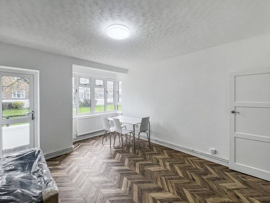 1 Bed Flat, Parrington House, SW4 - Photo 1