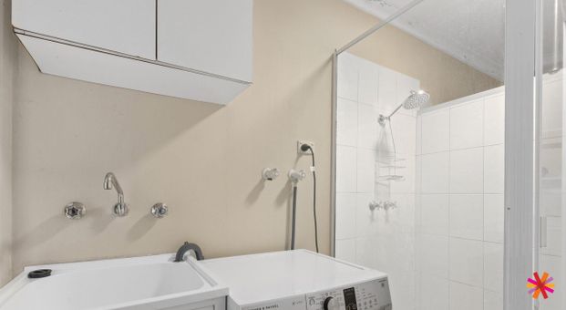 2 BEDROOM AND 1 BATHROOM UNIT IN BENTLEY! - Photo 1