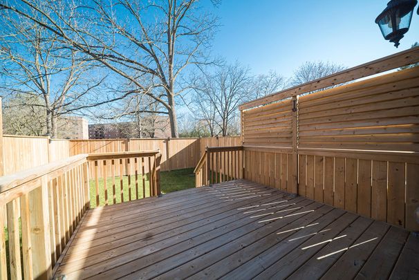 For Lease - 112 Mount Pleasant Street Unit# B, Brantford, Ontario - Photo 1