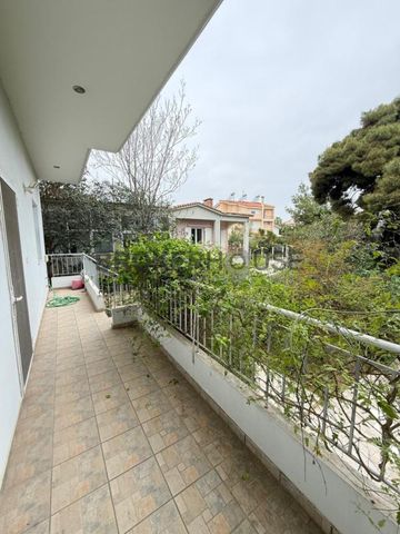 Μεζονέτα 250 τ.μ. προς Ενοικίαση - Photo 3