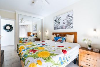 Apartamento con terraza y vistas en Los Cristianos – 0067-04600