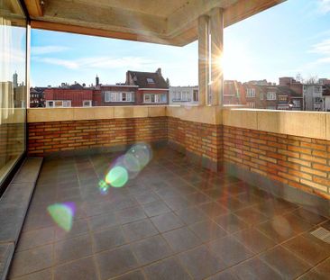 Appartement te huur in Oudergem voor € 2.100 met 3 slaapkamers - Photo 3