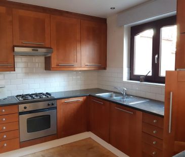 IXELLES : REZ-DE-CHAUSSEE 1 CHAMBRE MEUBLE + TERRASSE - Ixelles - Photo 4