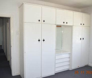 Huge Queenslander Home - Photo 6