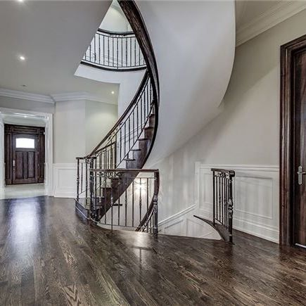 For Lease - 200 Churchill Avenue, Toronto, Ontario - Photo 1