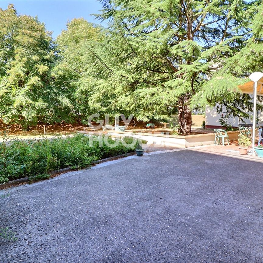 Appartement Saint Michel Sur Orge 1 pièce(s) 25 m2, balcon, cave et parking. - Photo 1
