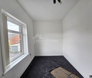 Price £650 pcm - Available Now - Unfurnished - Photo 2