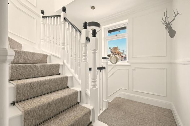 4 Bedroom House - Terraced - Photo 1