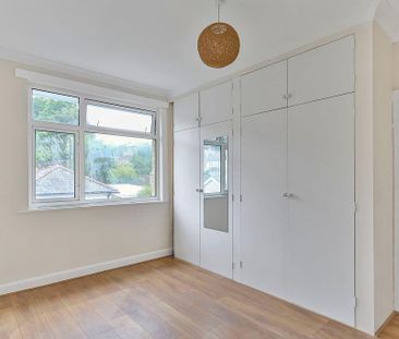 3 bedroom detached house to rent - Photo 4