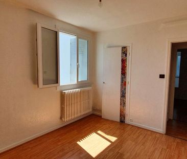 Location Appartement 4 pièces 75m² PRIVAS 07000 - Photo 5