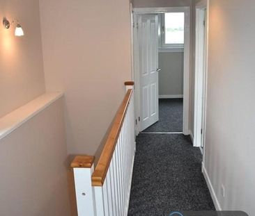 2 bedroom maisonette to rent - Photo 4