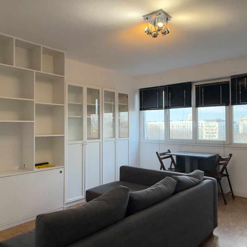 Appartement a louer Paris - Loyer €1 580/mois charges comprises ** - Photo 1