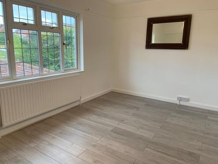 Madrid Road, Guildford, GU2 - Photo 2