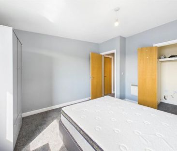 3 bedroom apartment to rent - Photo 1