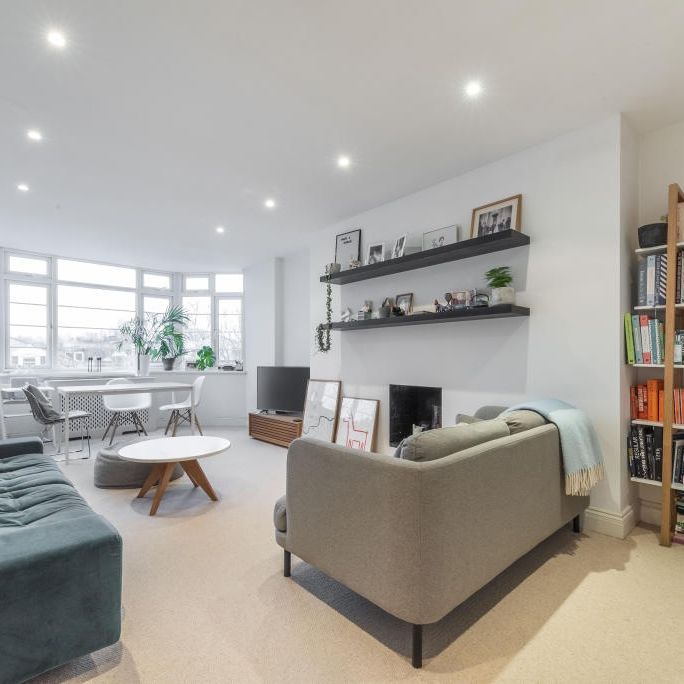 2 Bed Flat, Hillfield Court, NW3 - Photo 1