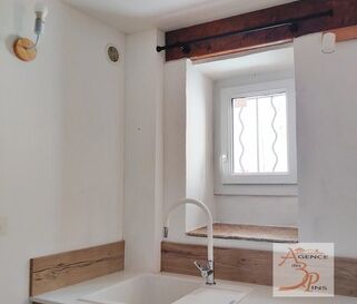 Location Maison 2 pièces 38m² COLLOBRIERES 83610 - Photo 5