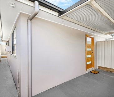 Step into comfort and modern living! - Photo 4