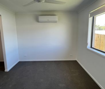 22 Kashmir Circuit, Greenbank QLD 4124 - House For Rent | Domain - Photo 5