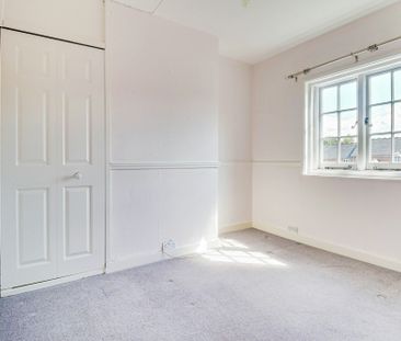 Cravells Road, Harpenden, Hertfordshire, AL5 1BD - Photo 3