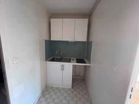 Appartement 1 pièce – VILLEURBANNE - Photo 2