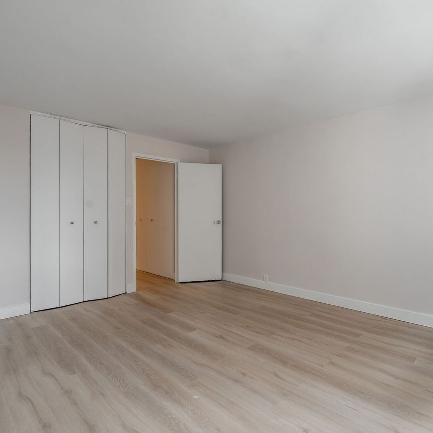 2121 Tupper Street, Montréal, QC - Photo 1