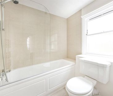 4 bedroom terraced house to rent - Photo 6