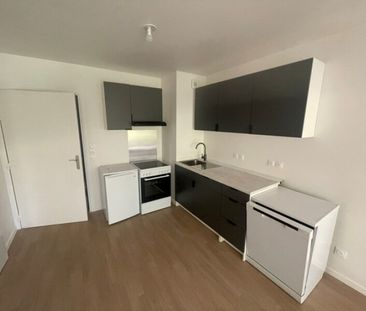 Location Appartement 2 pièces 37m² LE MEE SUR SEINE 77350 - Photo 1
