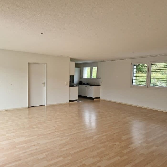 2.5 Zimmer, 83 m², 9. Stock - Photo 1