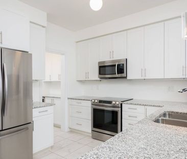 For Lease - 137 Allegranza Avenue, Vaughan, Ontario - Photo 6