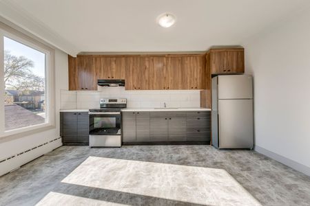 For Lease - 362 Royal York Road Unit# 2, Toronto, Ontario - Photo 5