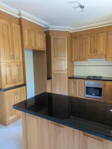 Airport West - Photo 2